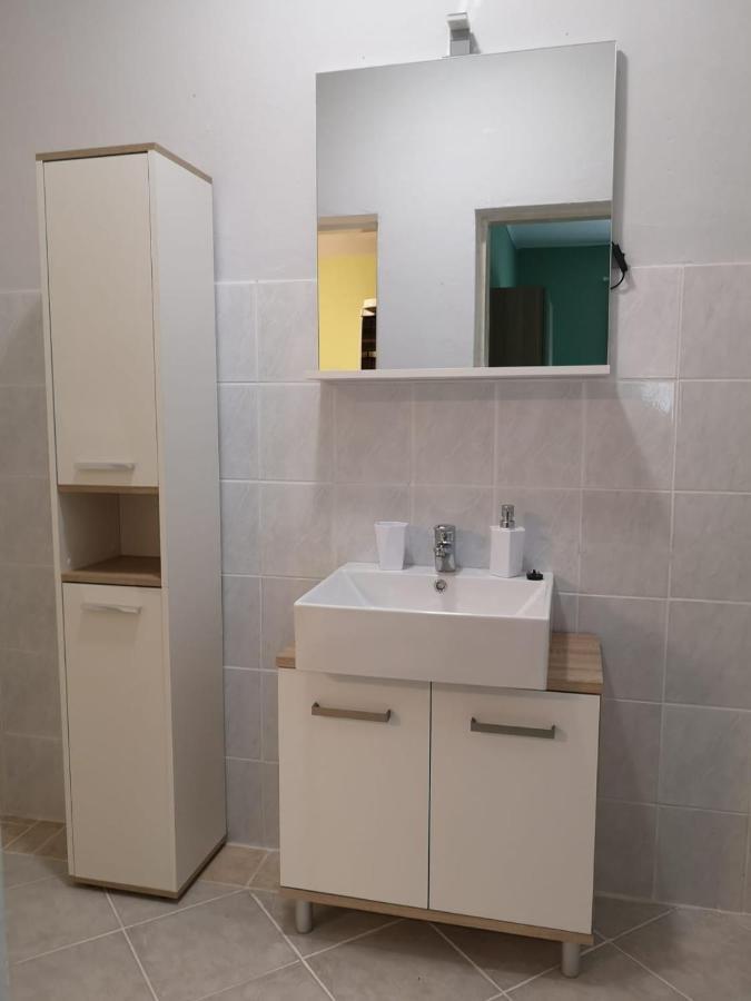 Apartmani Ljuba Rogoznica  Exterior photo
